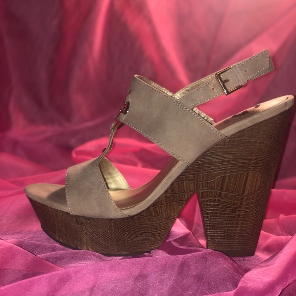 Chunky guess heel - Picture 3 of 7